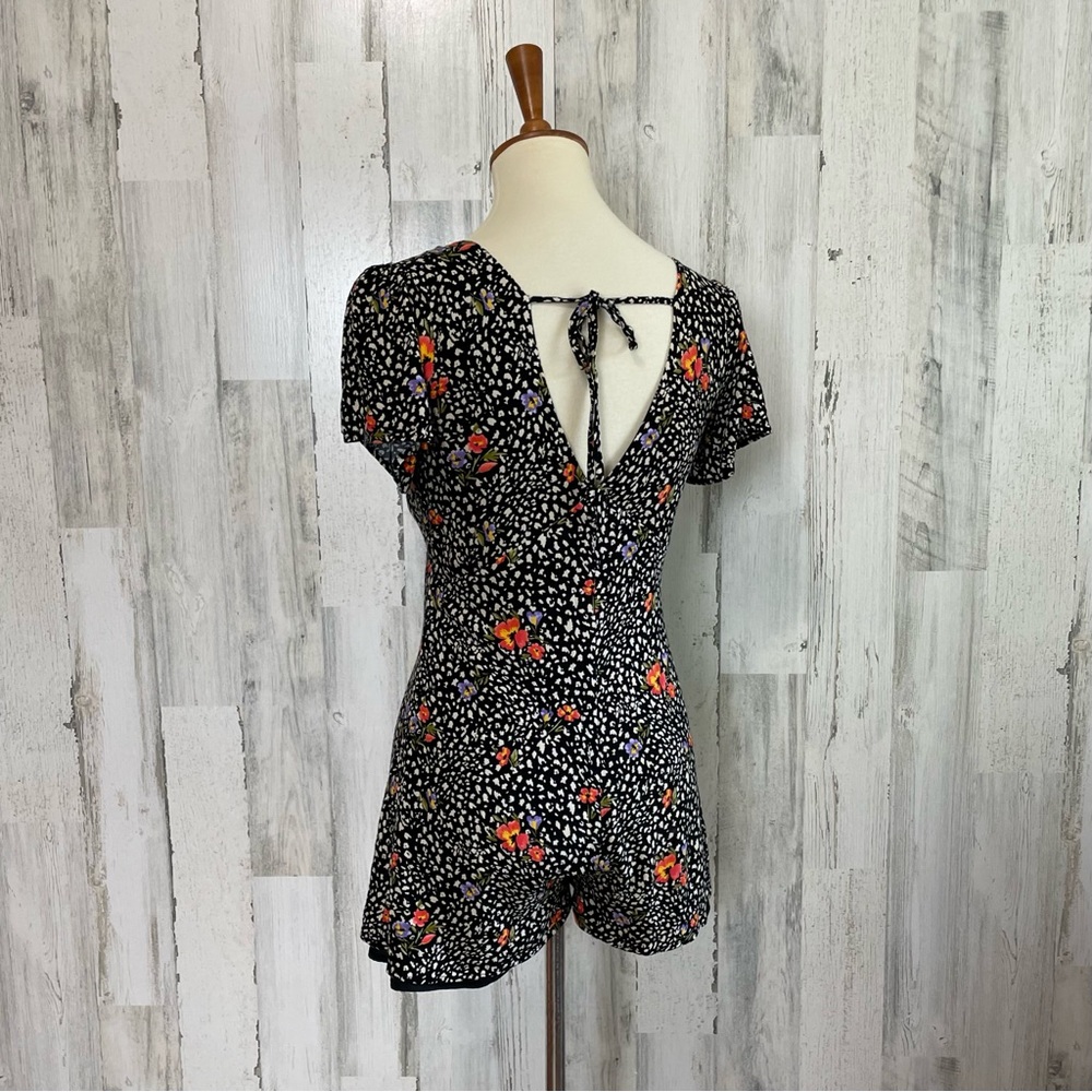 Forever 21 Floral Print Romper - Picture 9 of 12